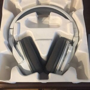 Wireless XBOX Headphones NWOB